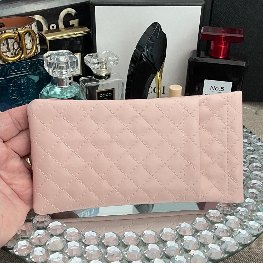 ✨💕Quilted Pink Women's Double Sunglasses Case💕✨
